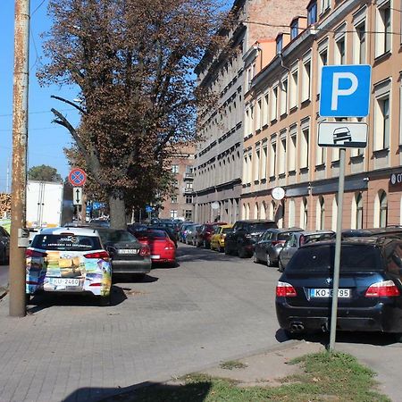 Three-Bedroom Apartment On Peldu 19 Ryga Zewnętrze zdjęcie