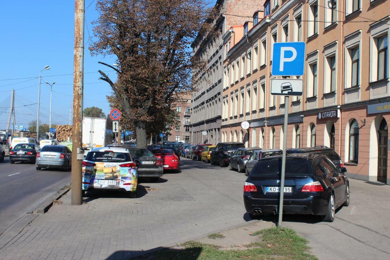 Three-Bedroom Apartment On Peldu 19 Ryga Zewnętrze zdjęcie