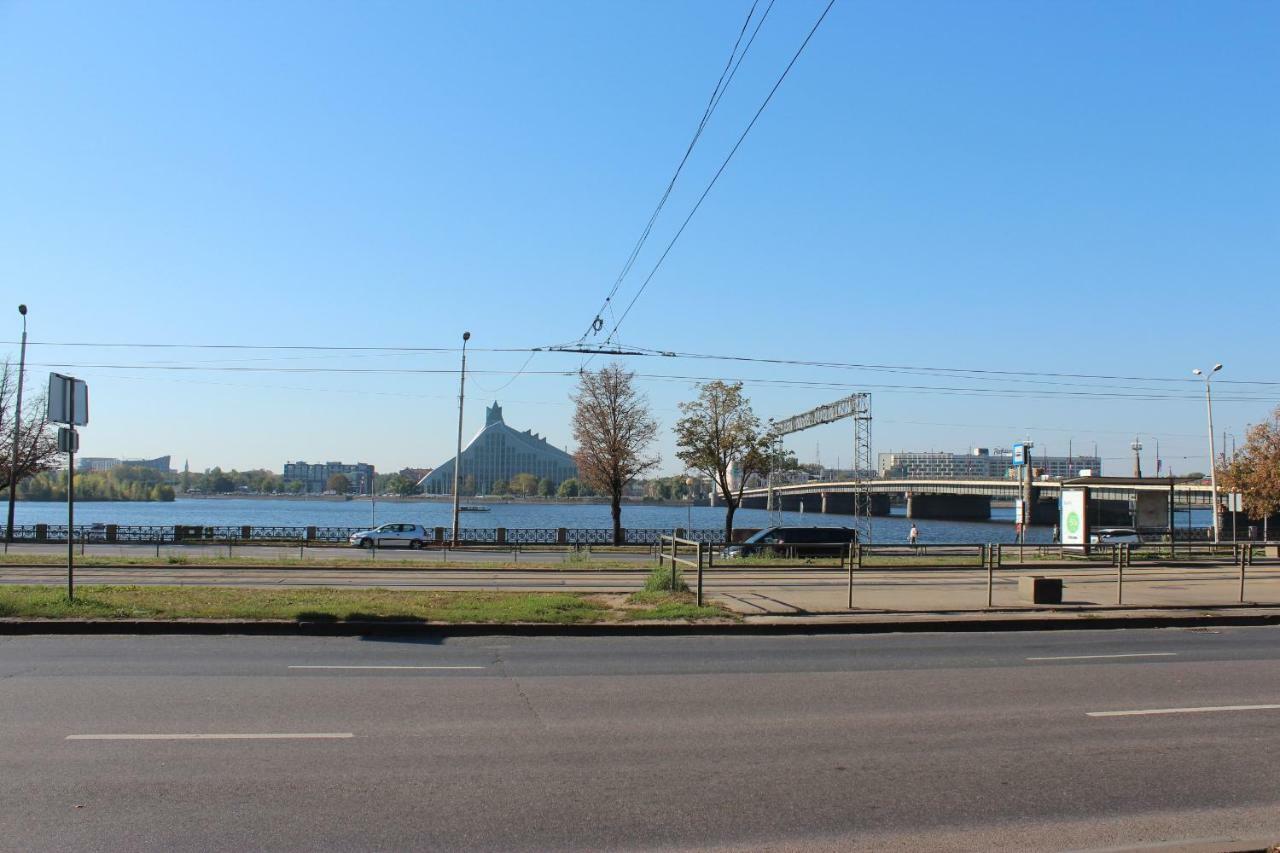 Three-Bedroom Apartment On Peldu 19 Ryga Zewnętrze zdjęcie